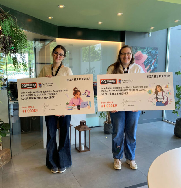 Cafés Oquendo y el Ayuntamiento de Llanera premian a los mejores expedientes académicos del IES de Llanera Cafés Oquendo y el Ayuntamiento de Llanera premian a los mejores expedientes académicos del IES de Llanera