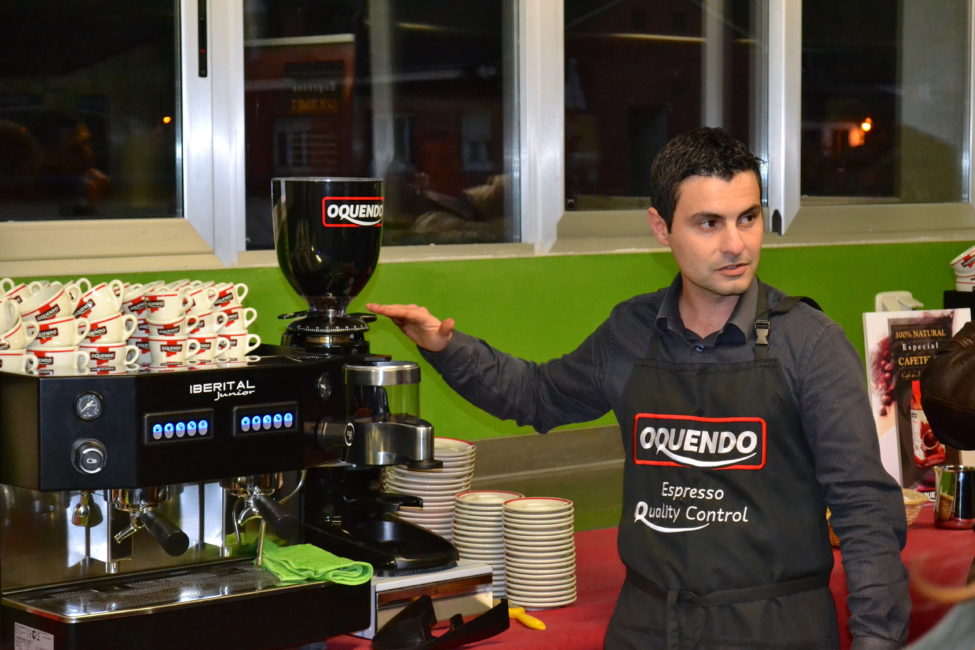 Técnicas baristas en la Escuela de Hostelería